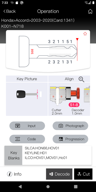 Triton PLUS app operation screen showing a key bitting diagram, cutter and decoder alignment, and decode and cut controls
